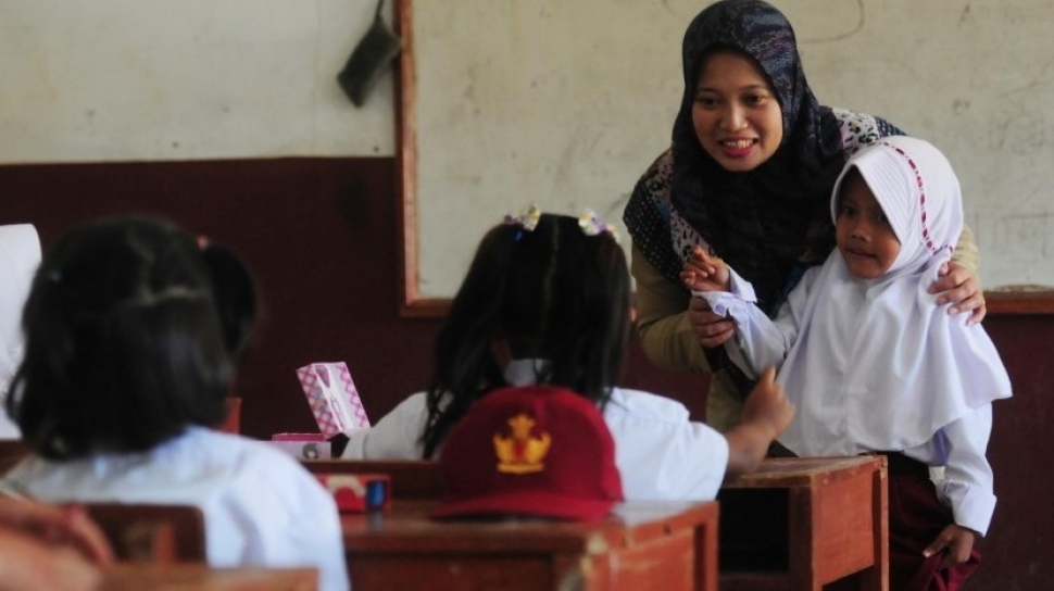 perbedaan siswa dan siswi