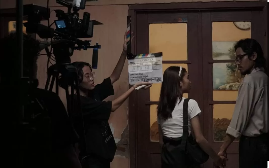 perbedaan cameo dan figuran