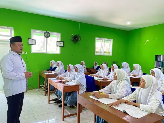 10 Pondok Pesantren di Jogja Gratis yang Bisa Jadi Pilihan 10 Pondok Pesantren di Jogja Gratis yang Bisa Jadi Pilihan